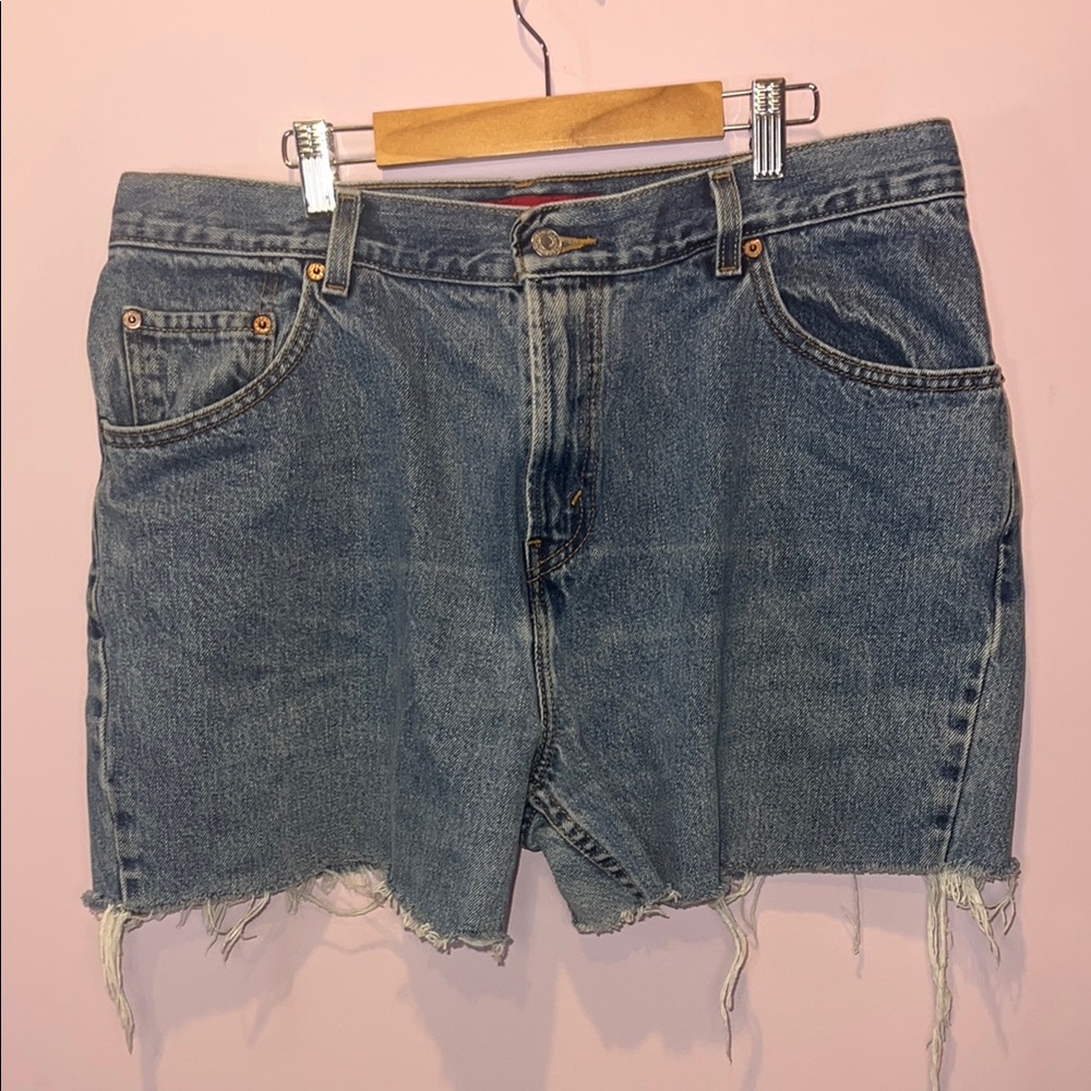 Levi's 550 Denim Shorts Women 16S Blue Good Relaxed Fit High Rise Raw Hem Cutoff